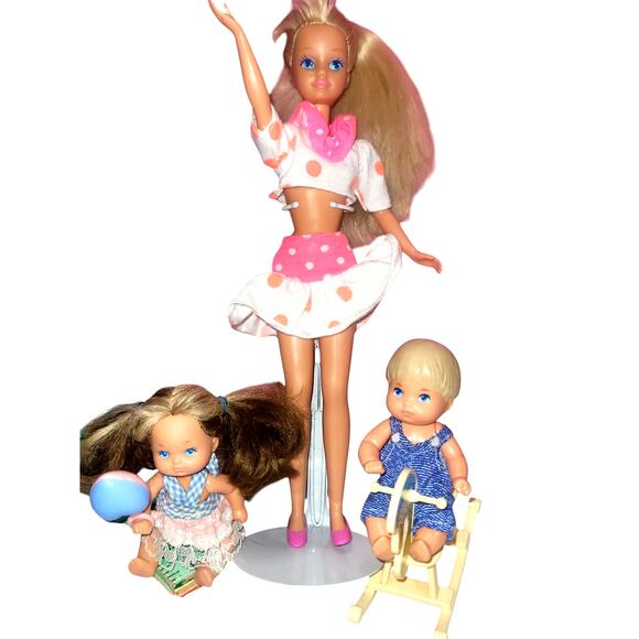 1994 Vintage Baby Sitter Skipper, Barbie's Sweet Little Sister #12071 - Picture 1 of 13